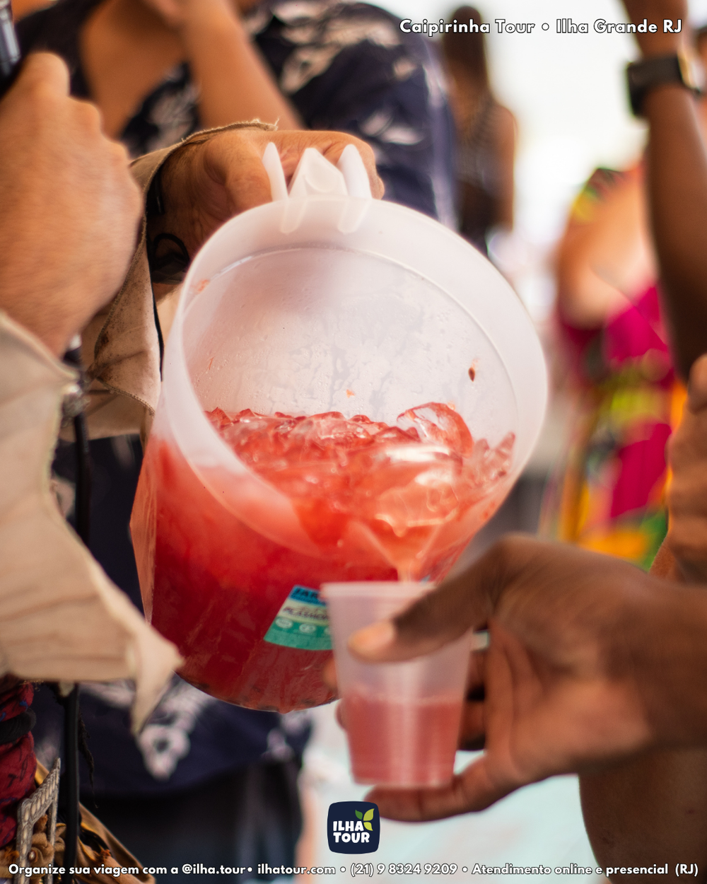 Caipirinha Tour + Lagoa Azul — passeio de lancha em Ilha Grande