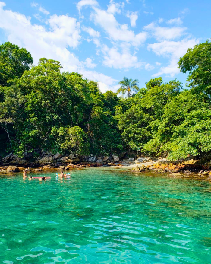 Lagoa Azul, Ilha Grande — enseada de água azul-turquesa