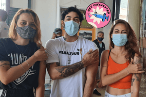   ATÉ VACINANDO ESTAMOS JUNTOS 